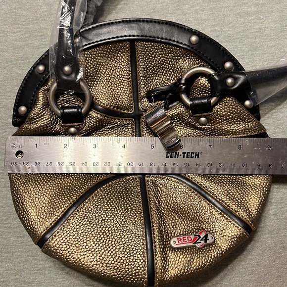 Basketball ๐ Handbag SUPER CUTE! Good for Game Day! - Picture 4 of 5